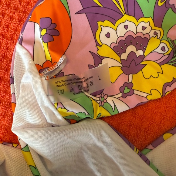 One Piece Swimwear - Picture 5 of 7